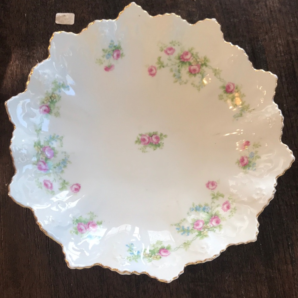 Serving dish